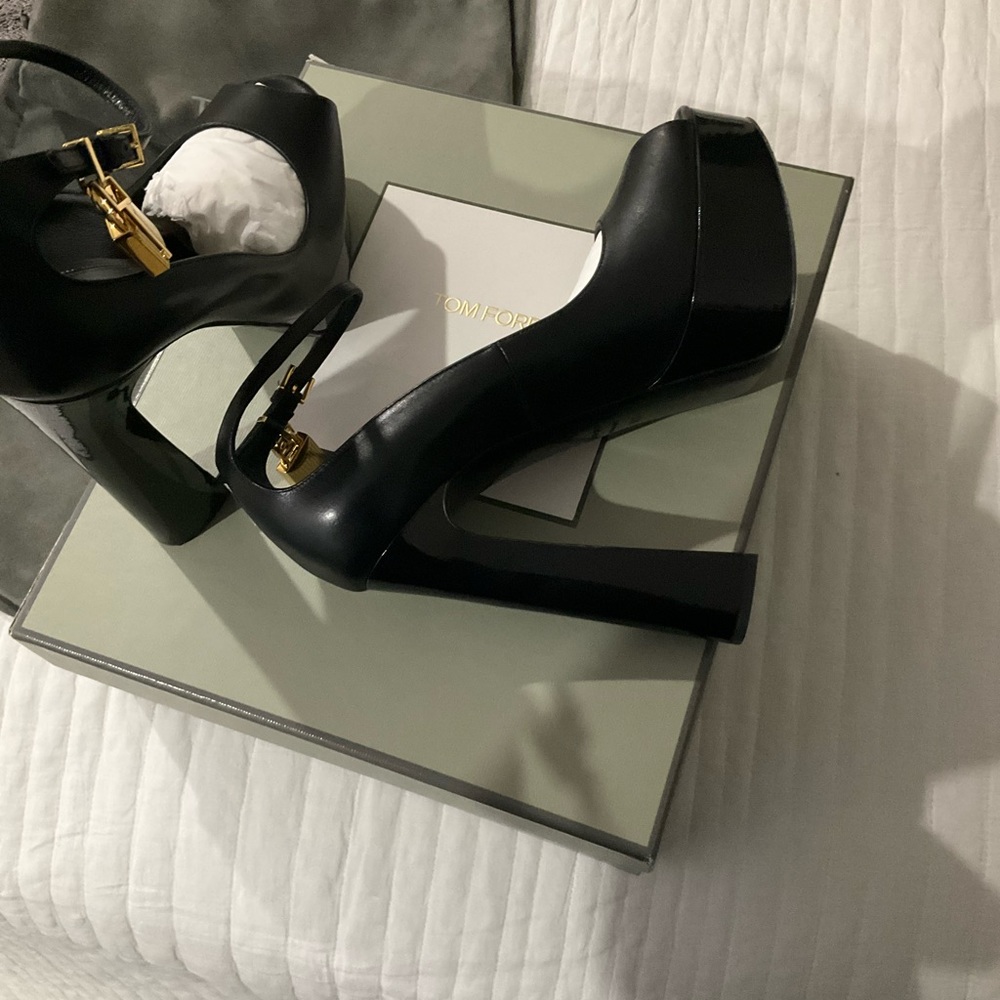 NEW! Tom Ford Leather Peep Toe Padlock Platform Pumps women’s - Picture 5 of 16